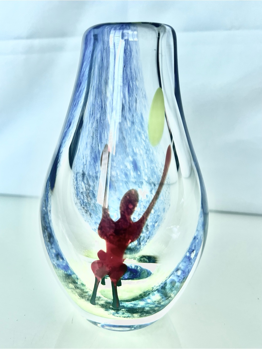 Carlos R. Pebaqué 1997 Sjöhyttan UNIK Figural Art Glass Vase
